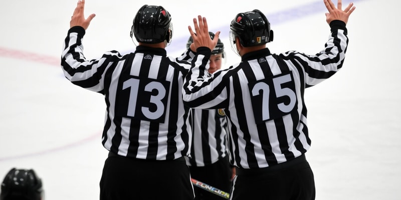 USA Hockey Officials Signals Flashcards