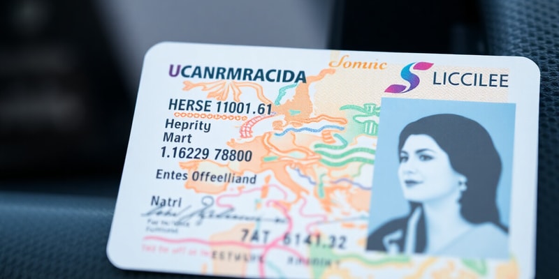 Permiso y Licencia de Conducción en España